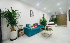 Hanoi Cozy Homestay Long Bien